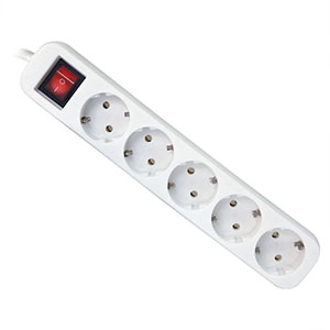 Электроудлинитель Defender S518 white (5 розетки; 1,8 м) с заземл., выключатель 99241